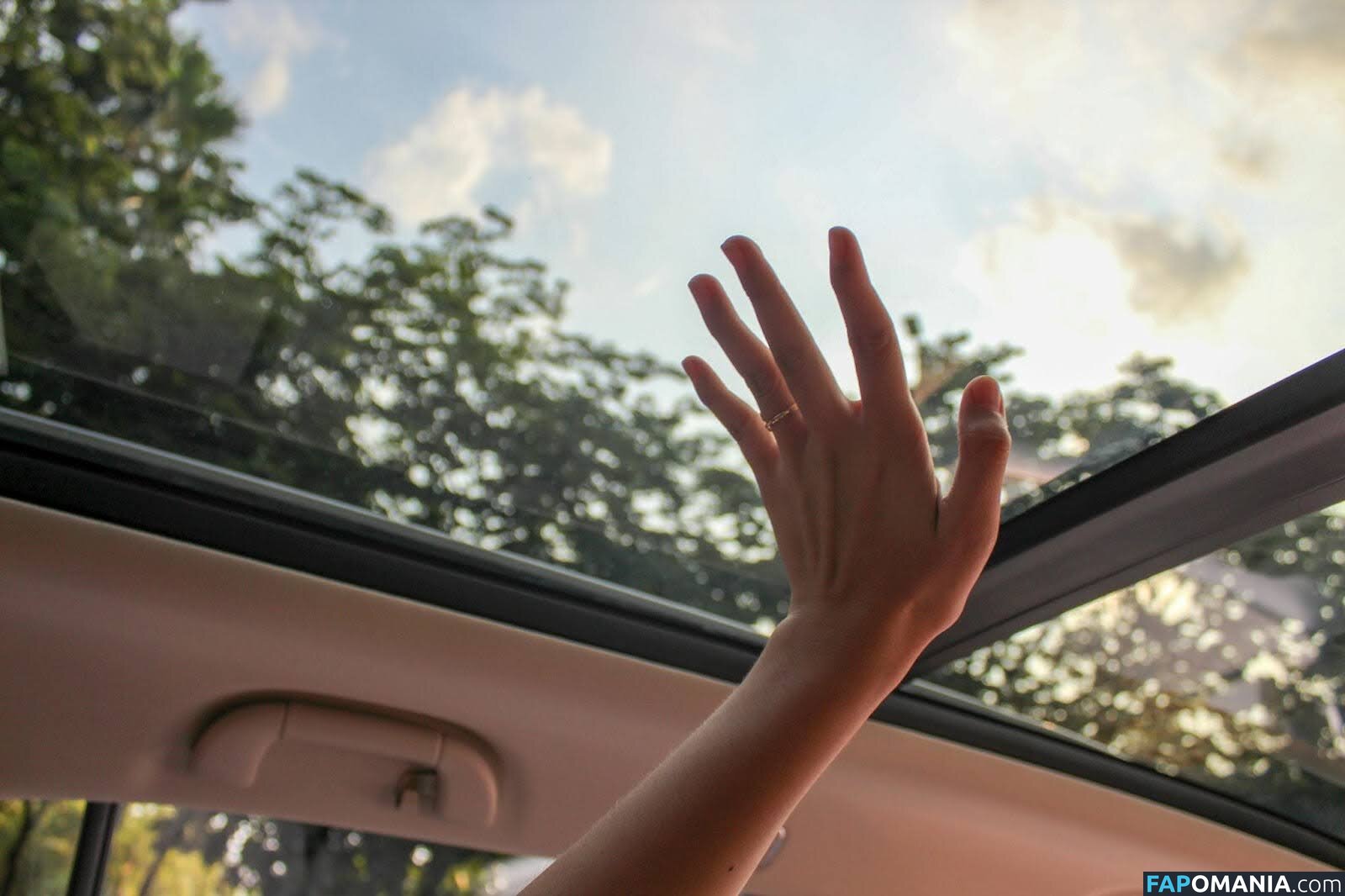 Moonroof Meztelen OnlyFans  Kikerült fotó #6