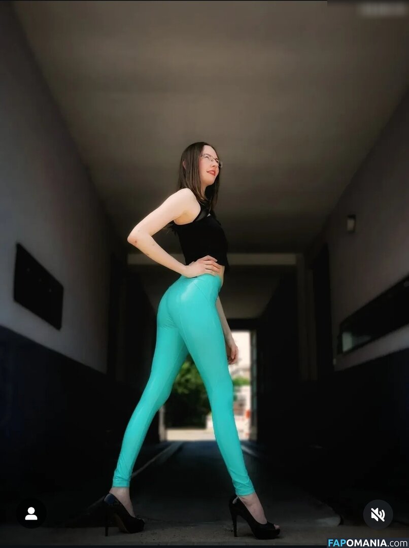 __mrs._crazy__ / mrs.crazy / mrs_crazy / mrs_crazy_ Meztelen OnlyFans  Kikerült fotó #1