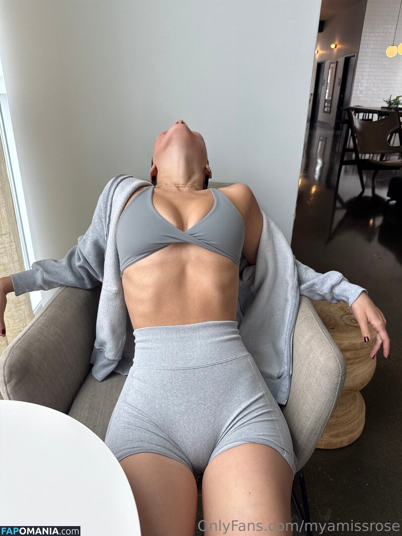 missmyarose / myamissrose Meztelen OnlyFans  Kikerült fotó #1