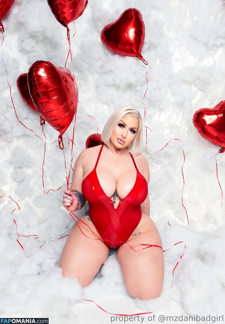MzDani / Mzdanibad / mzdanibadgirl / mzdanient Meztelen OnlyFans  Kikerült fotó #10