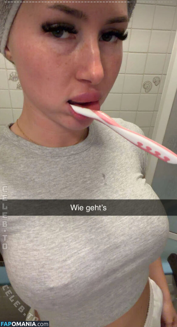 Nadia Offenbach / Nadia.offenbach Meztelen OnlyFans  Kikerült fotó #4