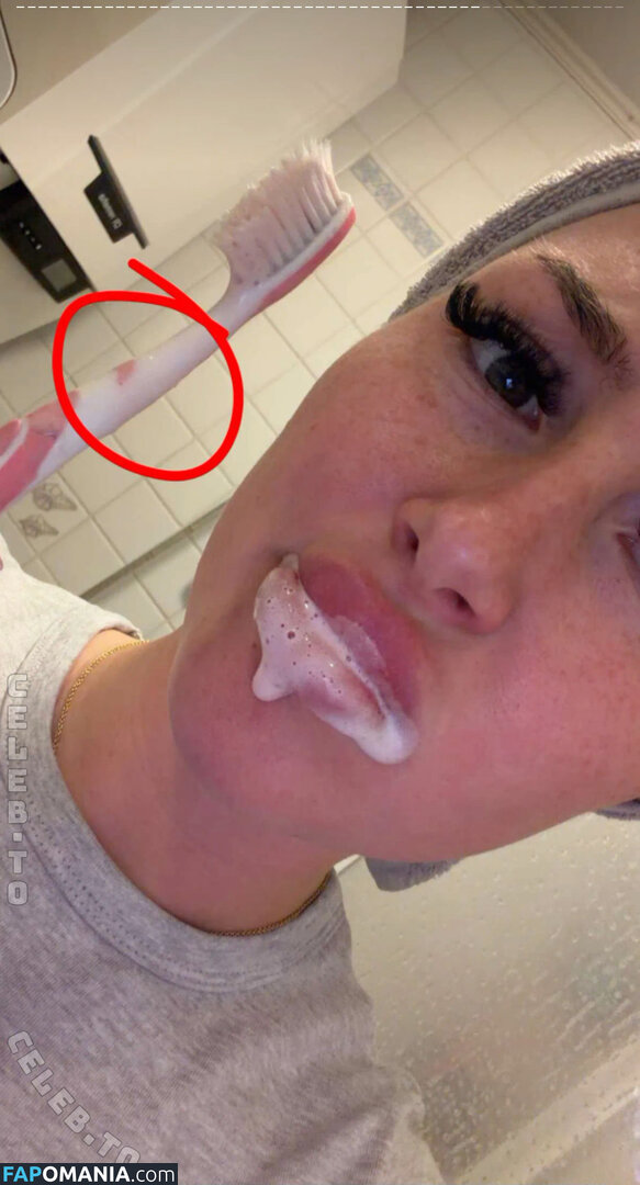 Nadia Offenbach / Nadia.offenbach Meztelen OnlyFans  Kikerült fotó #5