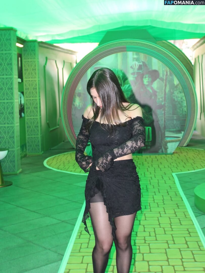 Nashla / Nashlabogaert__ / https: / nashla22 Meztelen OnlyFans  Kikerült fotó #6