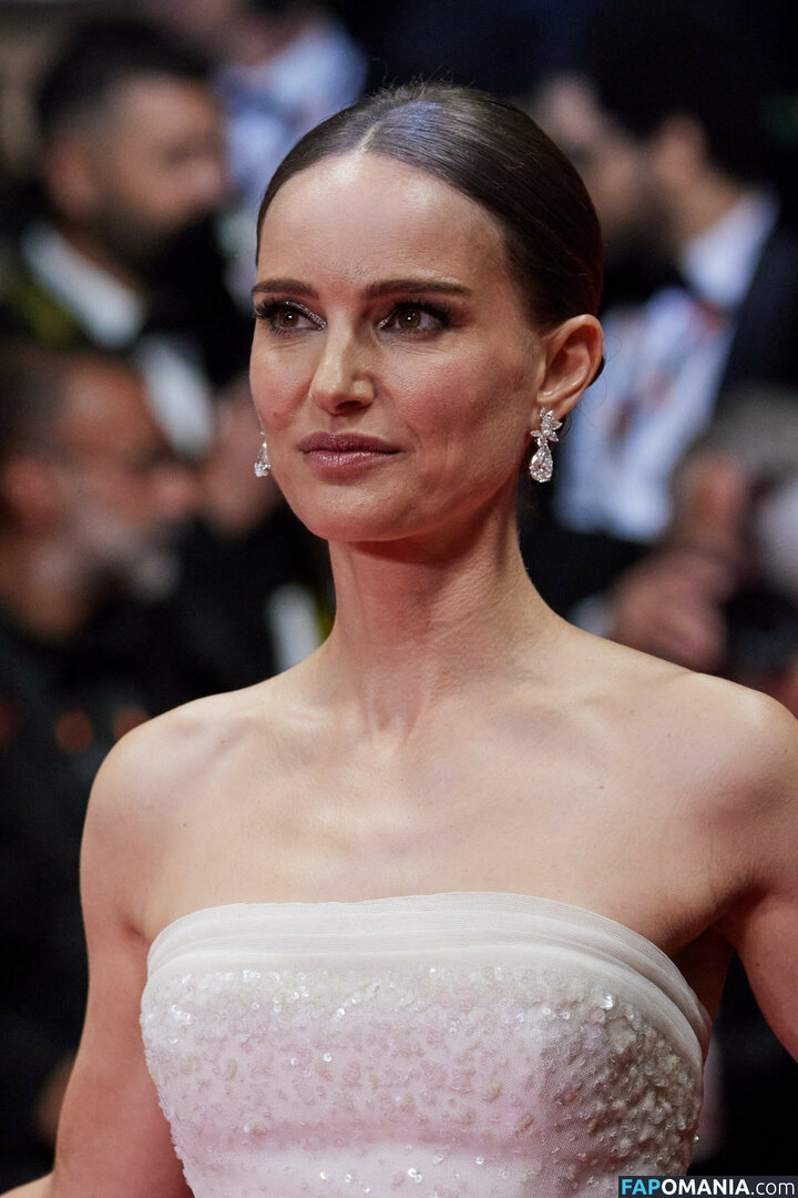 Natalie Portman / natalieportman Meztelen OnlyFans  Kikerült fotó #38