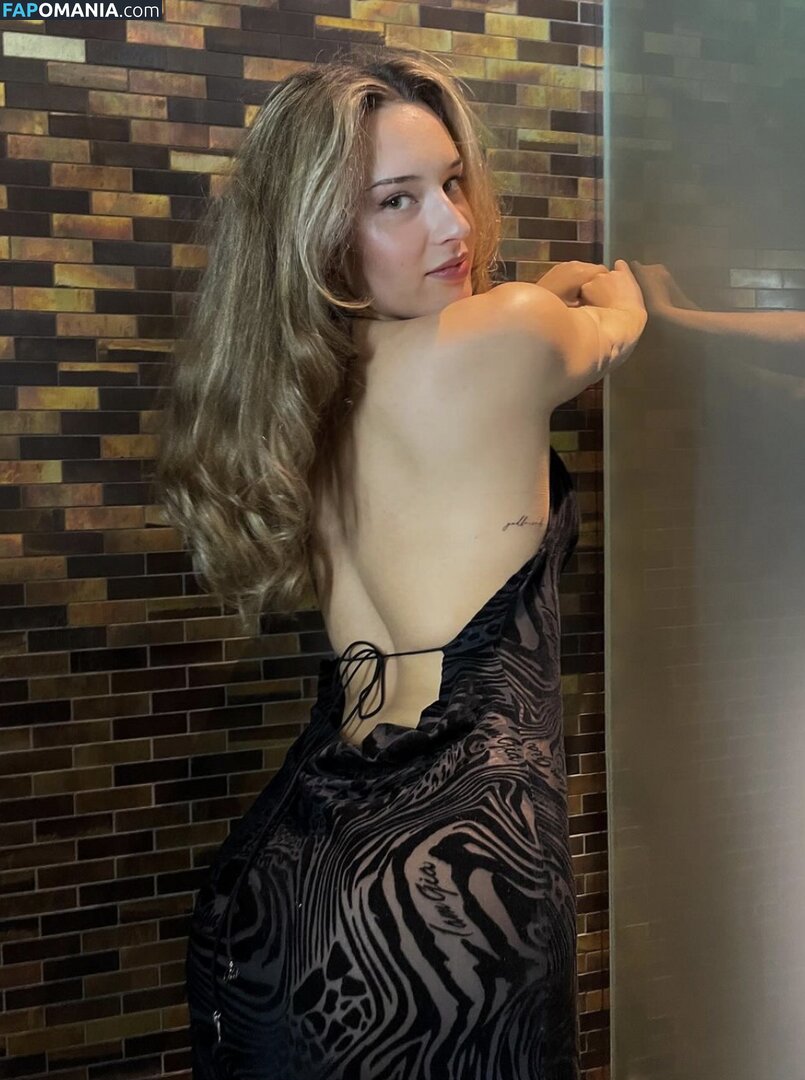 nathalie.lkh Meztelen OnlyFans  Kikerült fotó #2