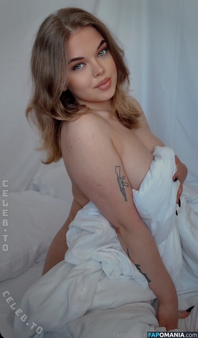Joanna668636037 / Kelluxee / Naughty Kelly / https: / naughtykells Meztelen OnlyFans  Kikerült fotó #2