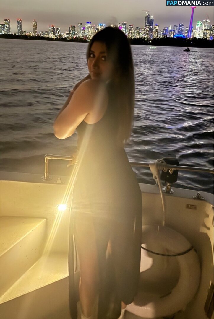 Navpreet Gotara / navpreetg_ Meztelen OnlyFans  Kikerült fotó #3
