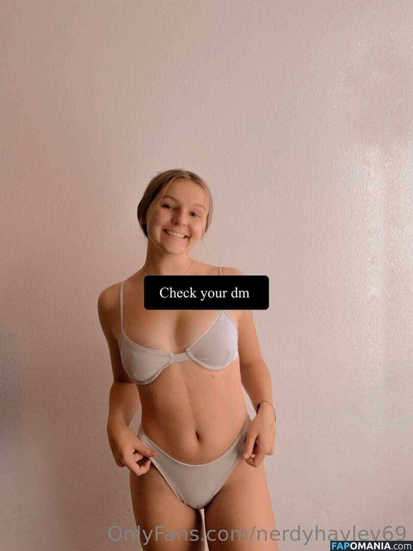jhurley61299 / kittenjojo18 / nerdyhayley69 Meztelen OnlyFans  Kikerült fotó #6