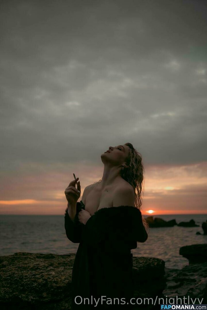 elara_moonq / nightly / nightlyy Meztelen OnlyFans  Kikerült fotó #479