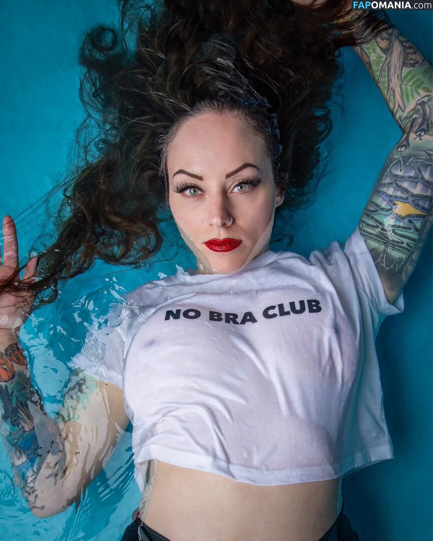 Midnite Ghoul / Niki Dysnomia / Niki Tracchia / Viperella.ghoul / midnite.ghoul Meztelen OnlyFans  Kikerült fotó #2