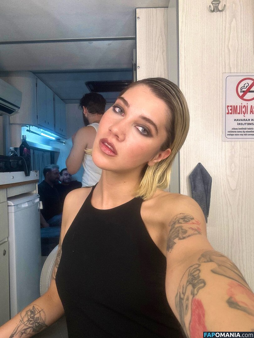 Nil Telci / niltelci Meztelen OnlyFans  Kikerült fotó #1