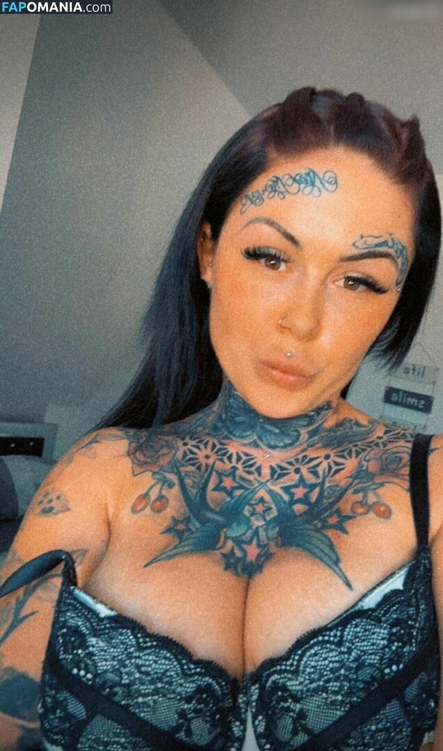 Nine Dienchen / nine_dinchen_official / ninedinchen Meztelen OnlyFans  Kikerült fotó #60