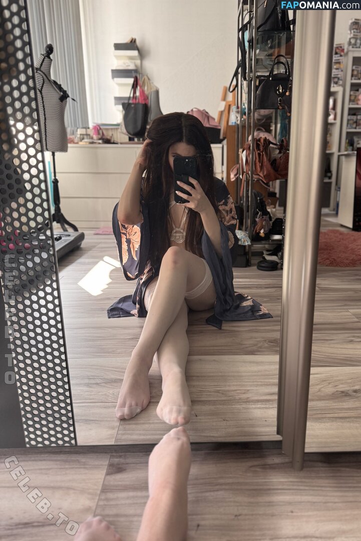 Nini Raven / Nini_Raven / raven_nini Meztelen OnlyFans  Kikerült fotó #2