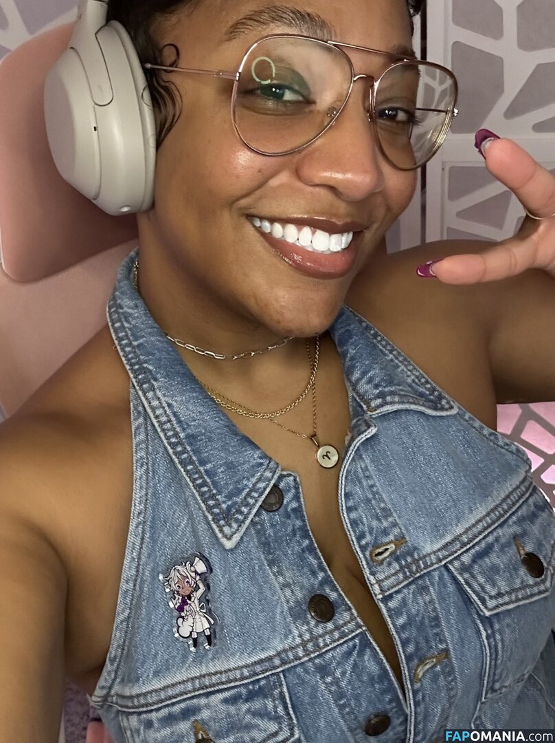 Nomfwanime Meztelen OnlyFans  Kikerült fotó #2