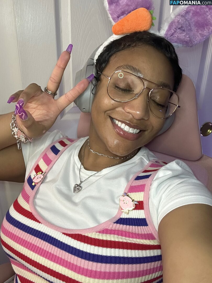 Nomfwanime Meztelen OnlyFans  Kikerült fotó #3