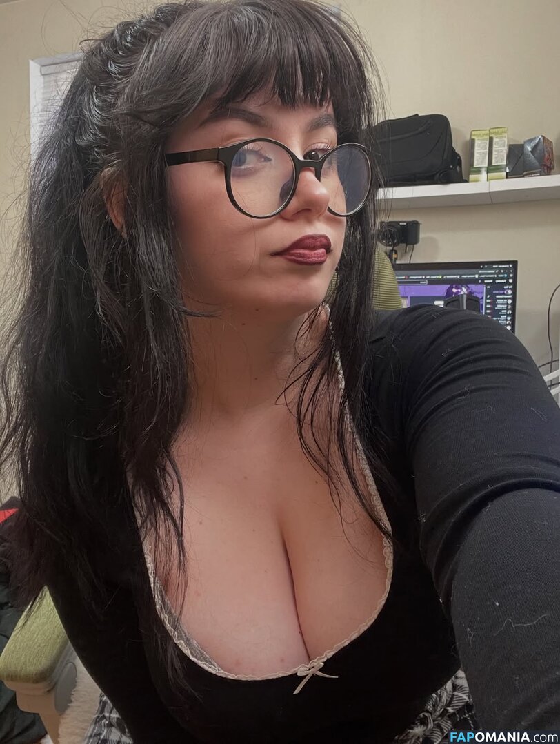noodle goddess / noodlexgoddess Meztelen OnlyFans  Kikerült fotó #4