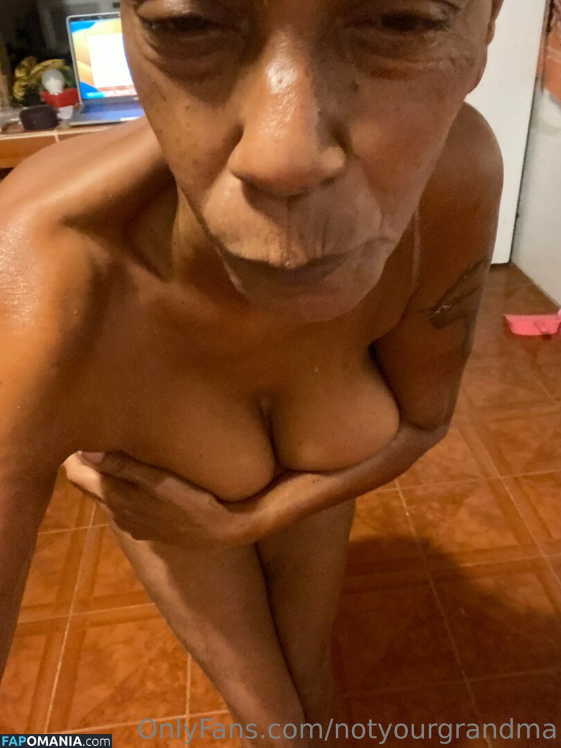 notyourgrandma Meztelen OnlyFans  Kikerült fotó #1