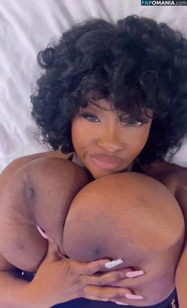 https: / novabaeethestarr Meztelen OnlyFans  Kikerült fotó #3