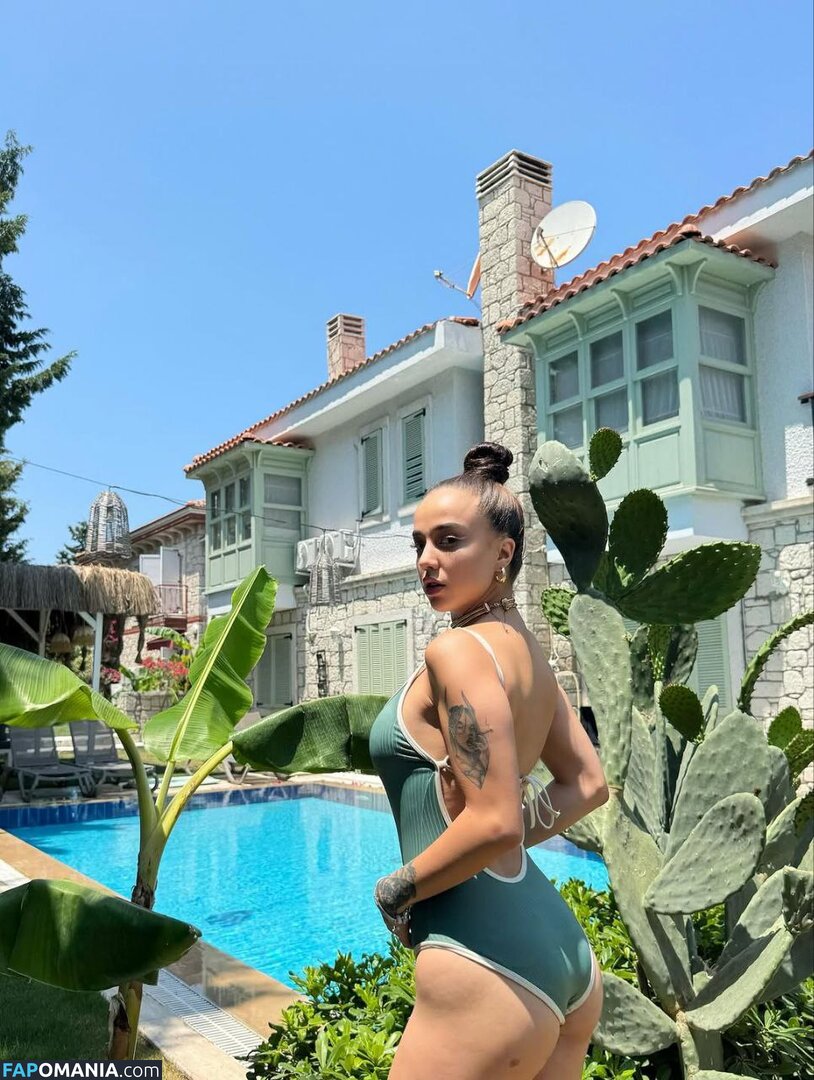 Nurseli Aksoy / https: / punknurseli Meztelen OnlyFans  Kikerült fotó #20