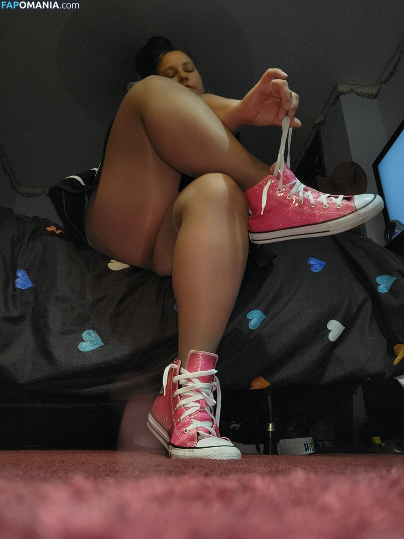 Nylonsandsocks / nylon_and_socks Meztelen OnlyFans  Kikerült fotó #4