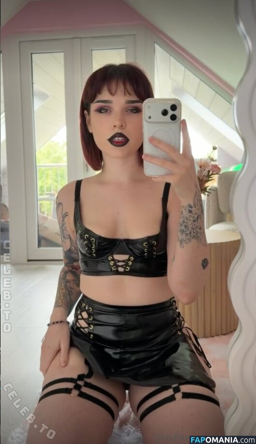 NYYXXII / https: / nyyxxii_ / therealnyyxxii Meztelen OnlyFans  Kikerült fotó #1