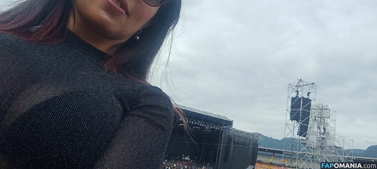 Officefacil / Vivi Becerra / vivi.v / vivi_officefacil / vivib0808 Meztelen OnlyFans  Kikerült fotó #45