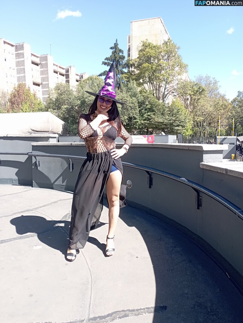 Officefacil / Vivi Becerra / vivi.v / vivi_officefacil / vivib0808 Meztelen OnlyFans  Kikerült fotó #187