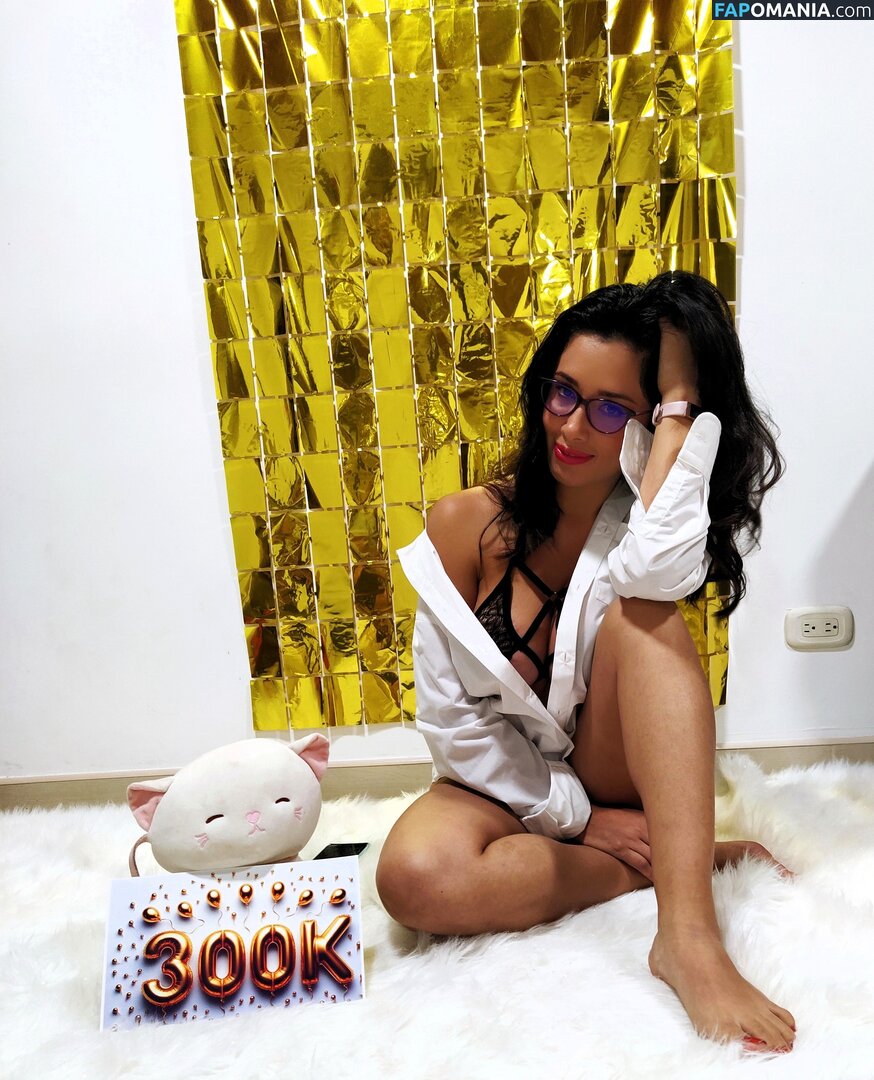 Officefacil / Vivi Becerra / vivi.v / vivi_officefacil / vivib0808 Meztelen OnlyFans  Kikerült fotó #237