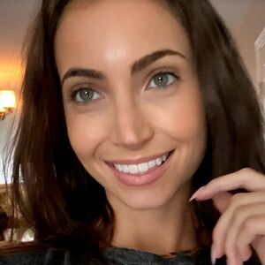 officialannalouise