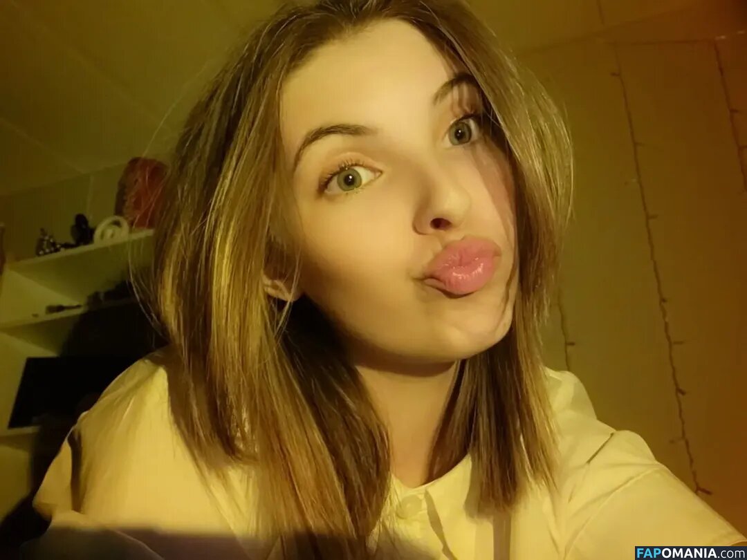Minty / OkayMintyDust1 / Okaymintydust / https: Meztelen OnlyFans  Kikerült fotó #6