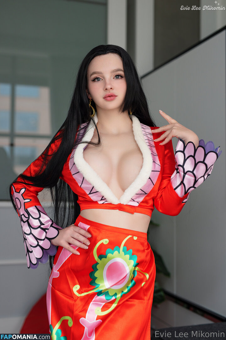 One Piece / OnePieceAnime / https: / onepieceanimeofficial Meztelen OnlyFans  Kikerült fotó #647