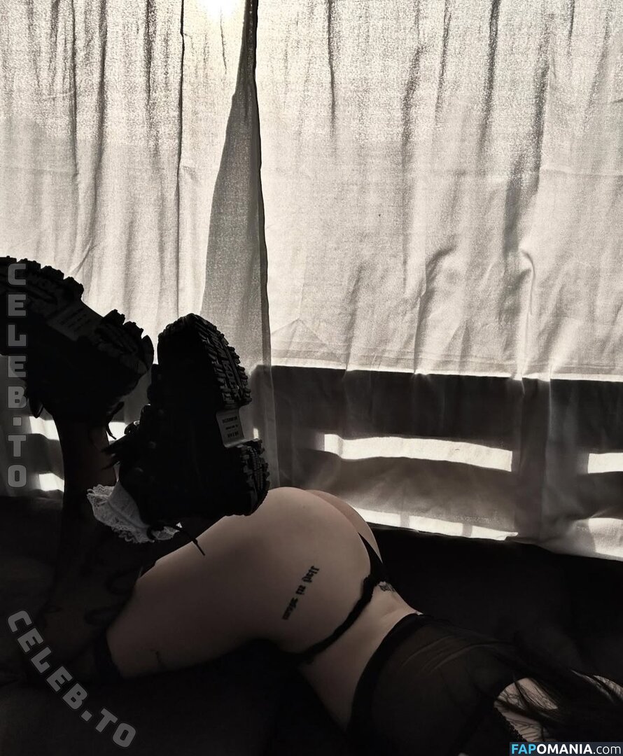 Onlycocochanel Meztelen OnlyFans  Kikerült fotó #1