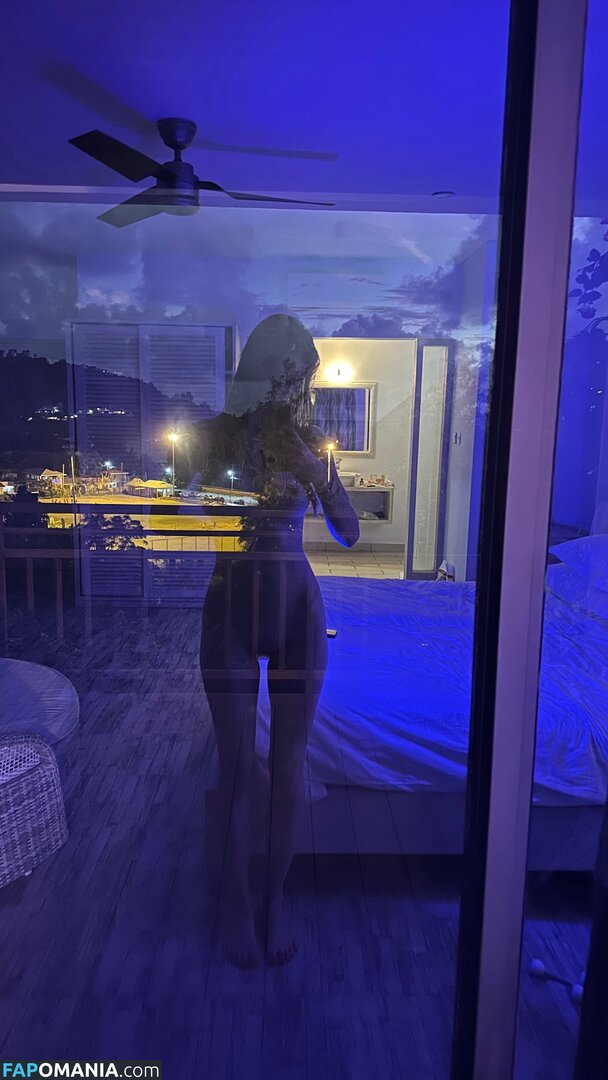 AnnaDellart / Pachka.ani / annushk.art Meztelen OnlyFans  Kikerült fotó #4