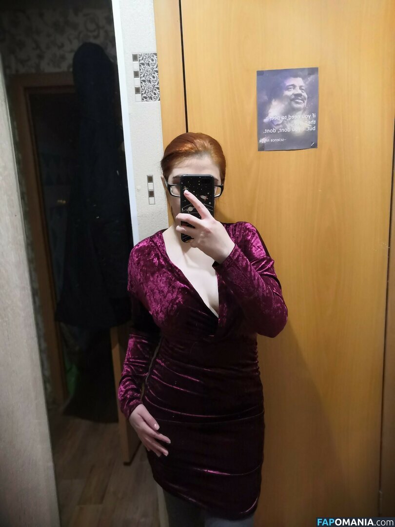 Pelmeshek_Syma / redfury_fox Meztelen OnlyFans  Kikerült fotó #1