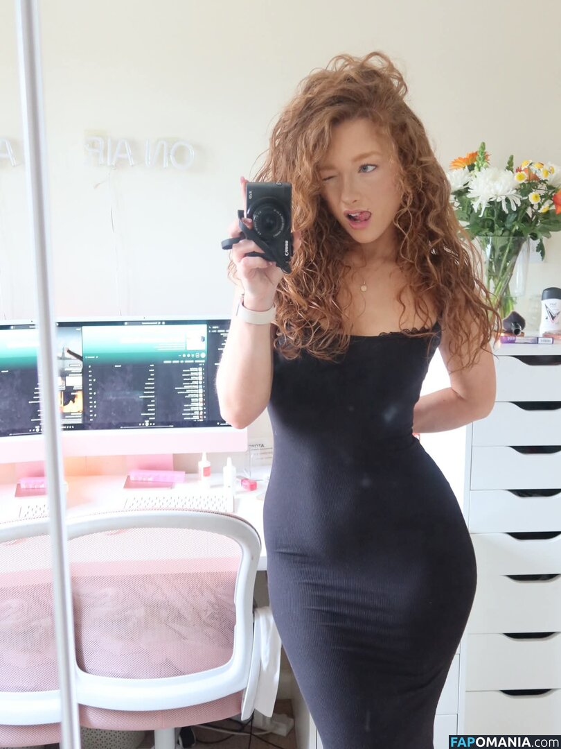 Phoebe / englishphoebex / phoebeisginger Meztelen OnlyFans  Kikerült fotó #23