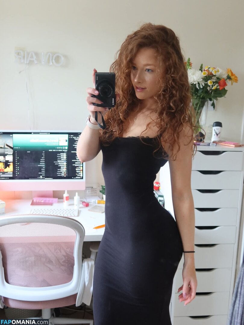 Phoebe / englishphoebex / phoebeisginger Meztelen OnlyFans  Kikerült fotó #24