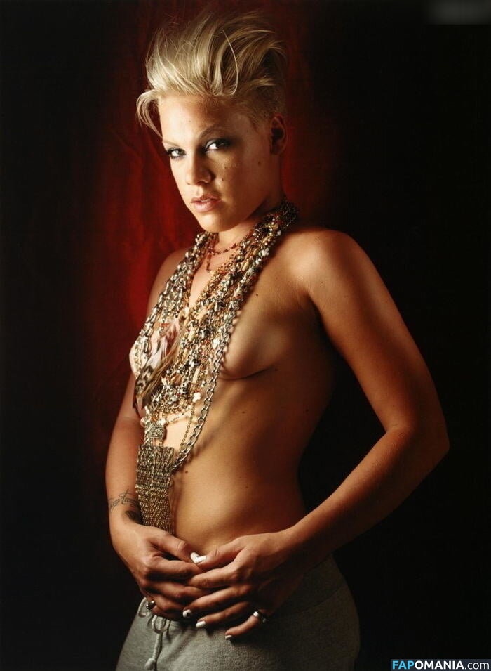 Alecia Beth Moore / Pink Meztelen OnlyFans  Kikerült fotó #40