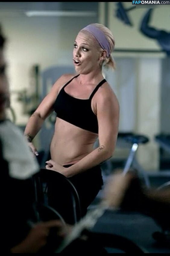 Alecia Beth Moore / Pink Meztelen OnlyFans  Kikerült fotó #50