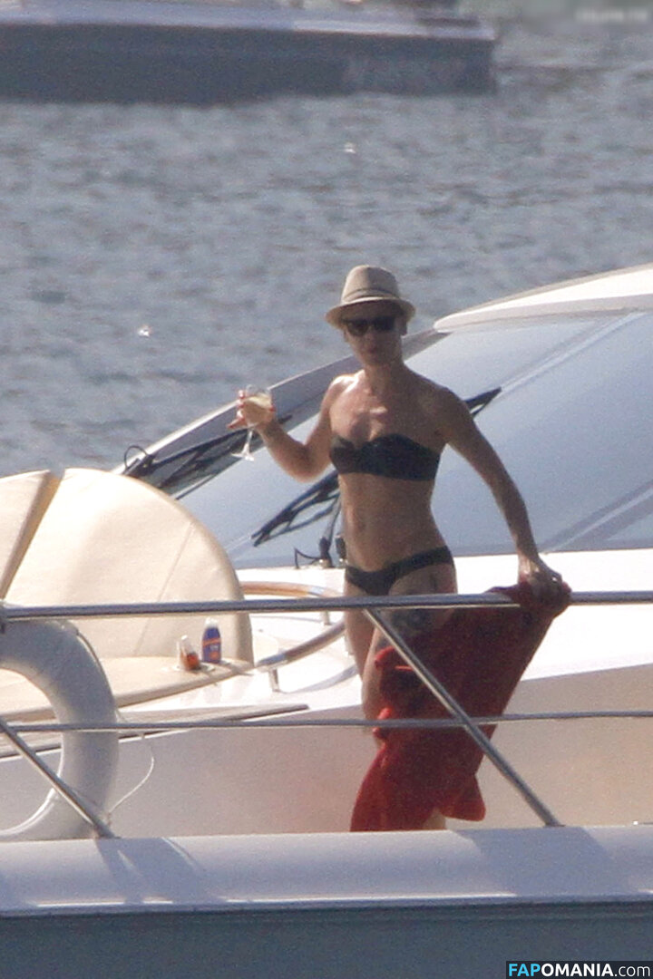 Alecia Beth Moore / Pink Meztelen OnlyFans  Kikerült fotó #125