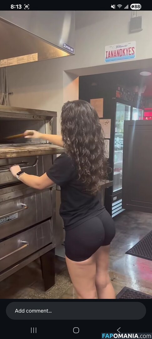 Pizzeria Baddies Meztelen OnlyFans  Kikerült fotó #2