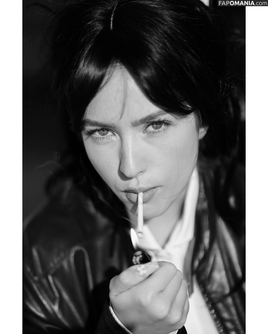 Pauline Maugauin / Pola Petrenko / polapetrenko Meztelen OnlyFans  Kikerült fotó #2