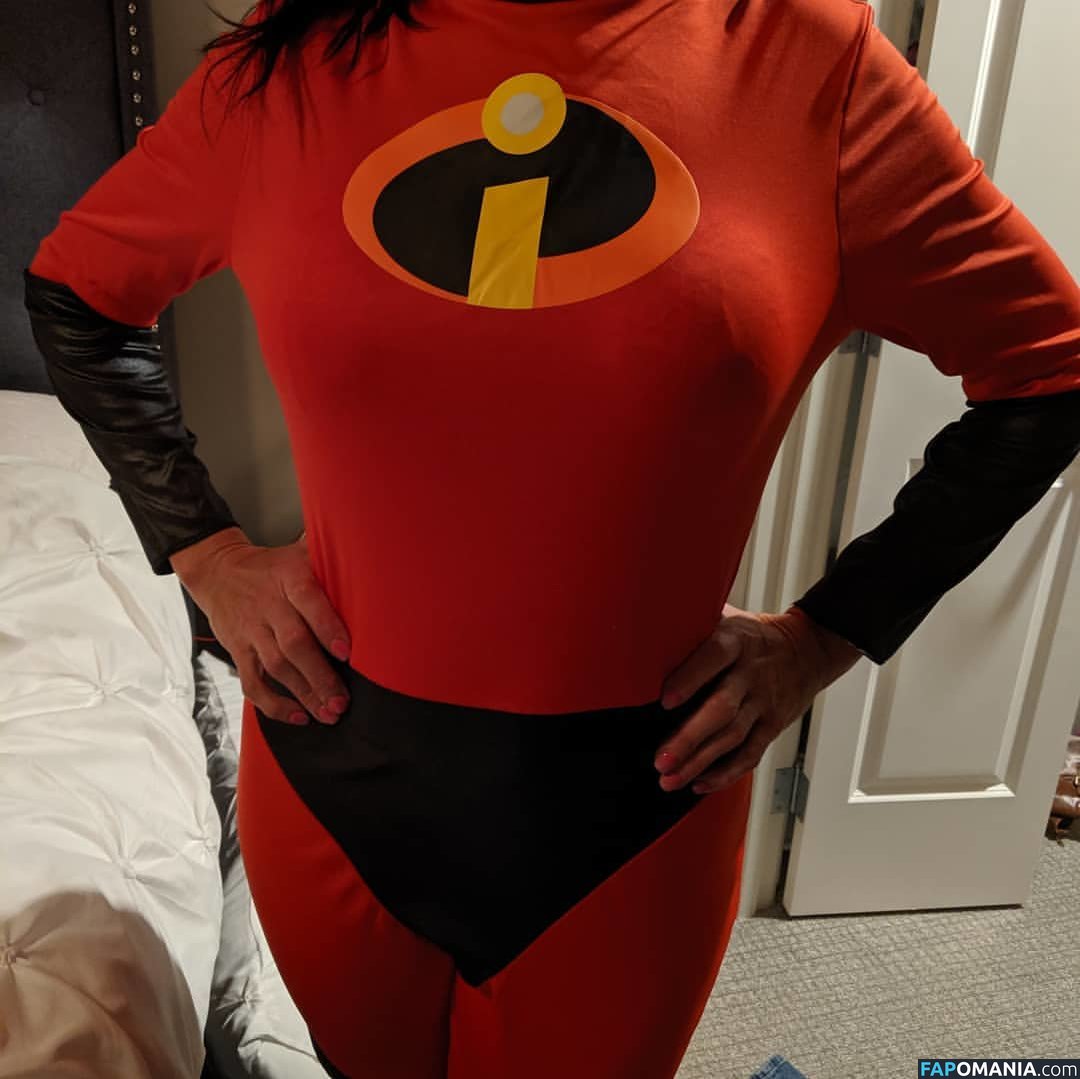 Polly Anna / PollytheMilf / https: Meztelen OnlyFans  Kikerült fotó #1