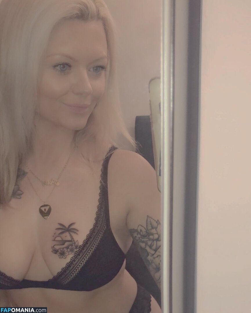Darts / Polly James / pollyjames Meztelen OnlyFans  Kikerült fotó #7
