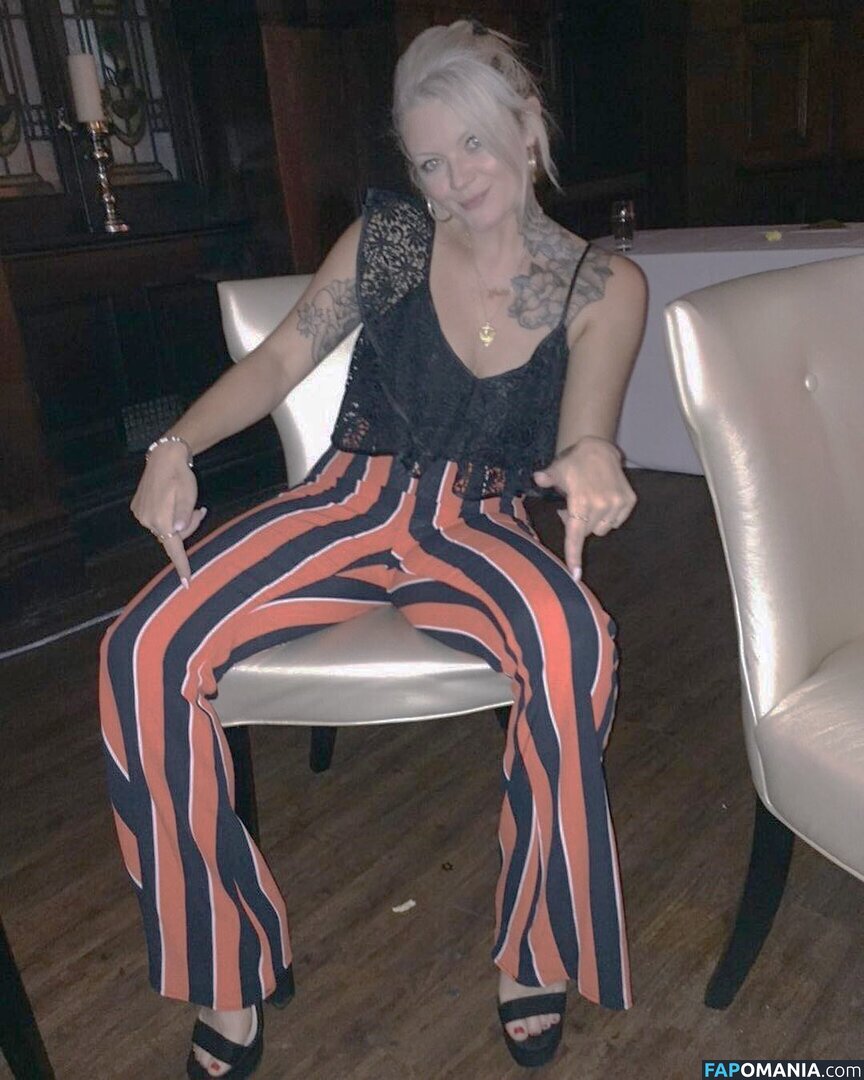 Darts / Polly James / pollyjames Meztelen OnlyFans  Kikerült fotó #8