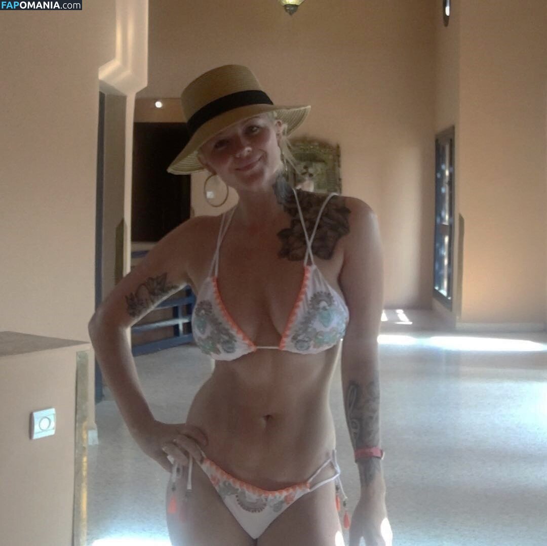Darts / Polly James / pollyjames Meztelen OnlyFans  Kikerült fotó #16