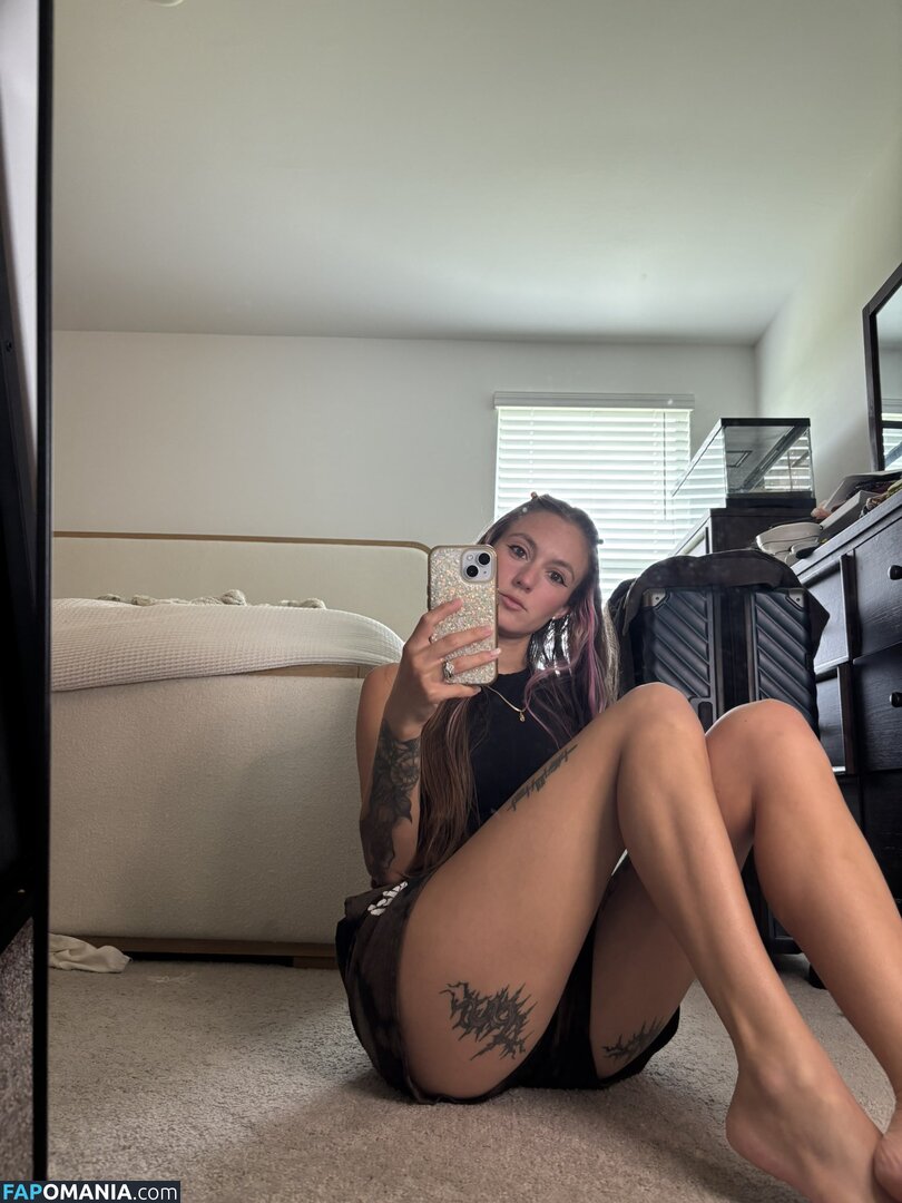 Poppy Quinn / PoppyQuinnn / https: / poppyquinn33 / the.poppy.quinn Meztelen OnlyFans  Kikerült fotó #3