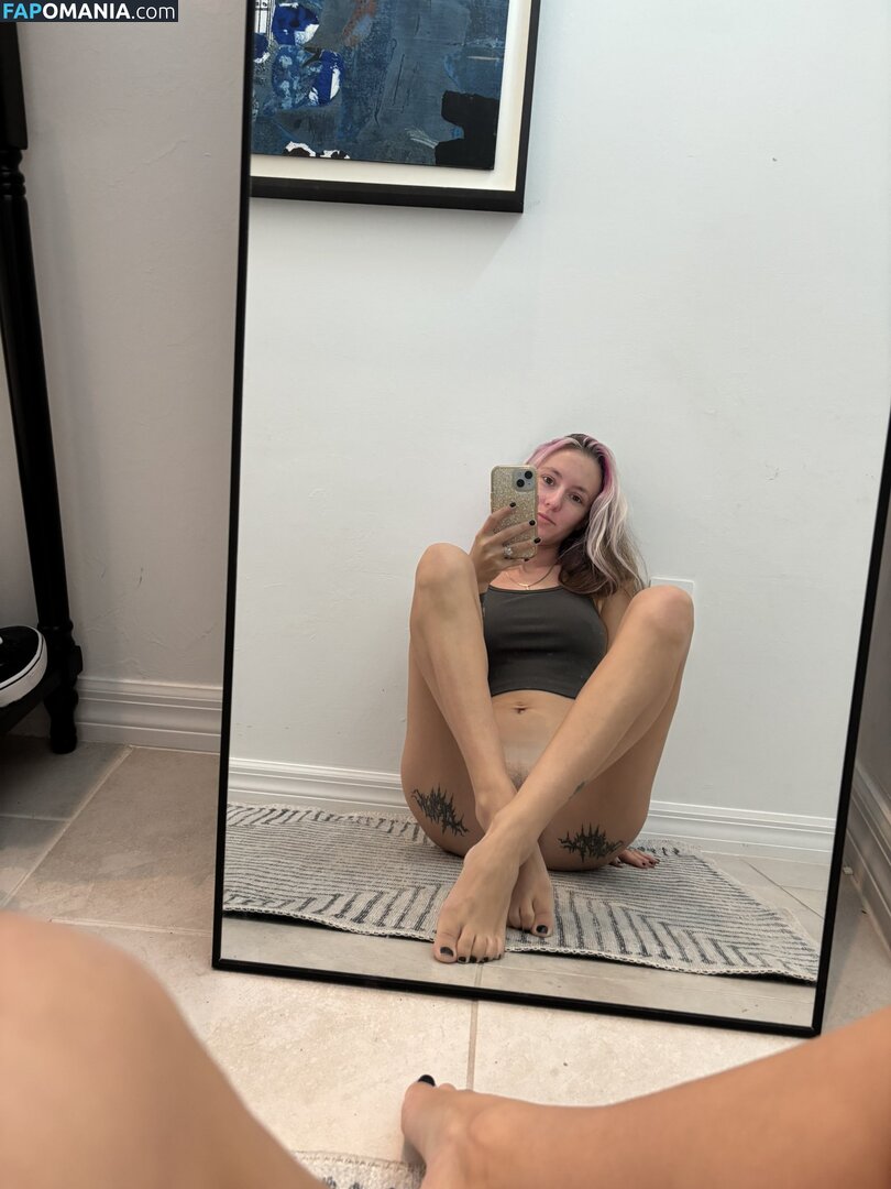 Poppy Quinn / PoppyQuinnn / https: / poppyquinn33 / the.poppy.quinn Meztelen OnlyFans  Kikerült fotó #13