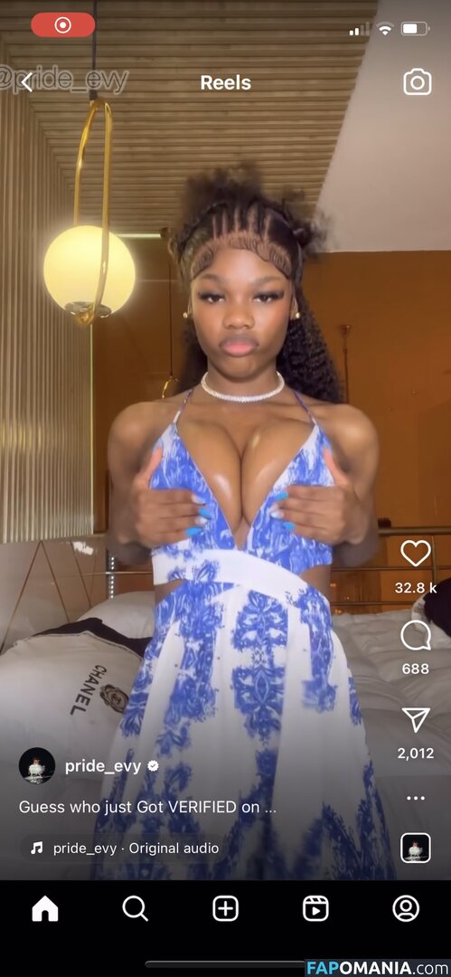 Prettyboobs / Pride_evy Meztelen OnlyFans  Kikerült fotó #1