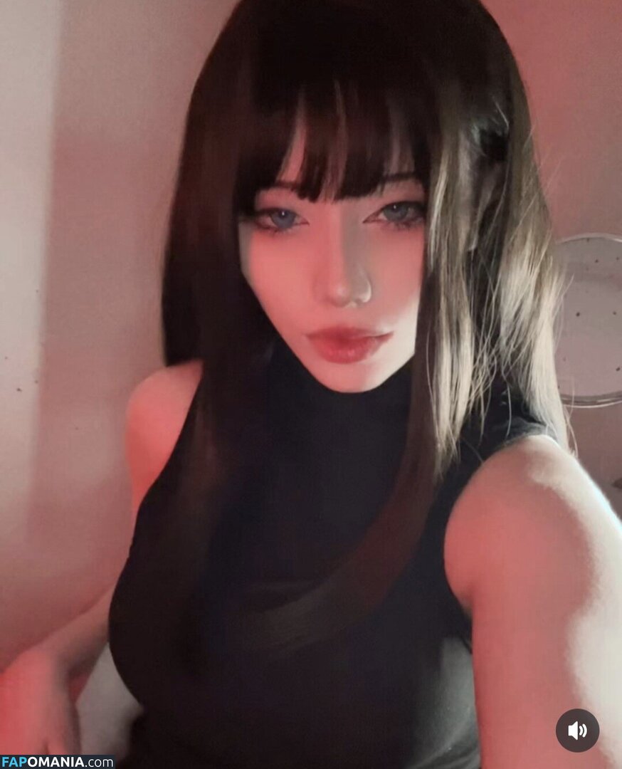 caseys_gxrlfriend / cosplaynsfw / prymsgarden Meztelen OnlyFans  Kikerült fotó #3