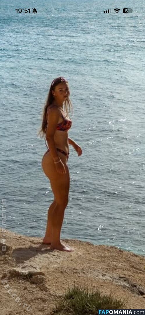 Puck Moonen / https: / moonenpuck / puckmoonen Meztelen OnlyFans  Kikerült fotó #4